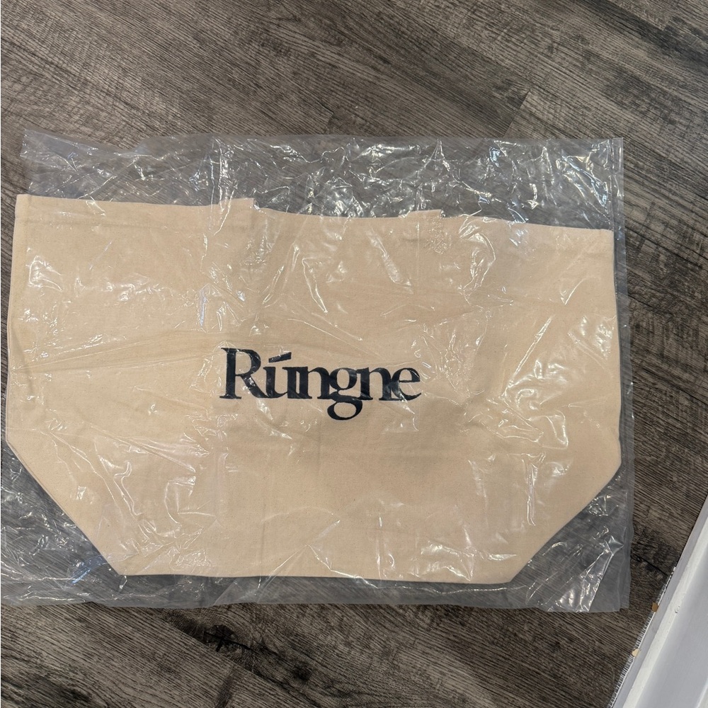 Large Rungne Climb Tote